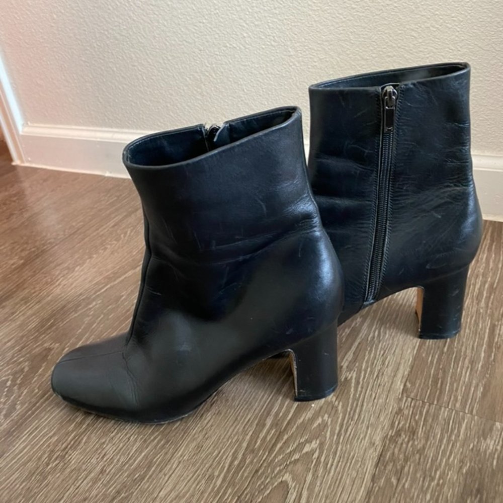 Marc Fisher Leather Ankle Booties 2" Heel Elastic Side Inserts Size 7